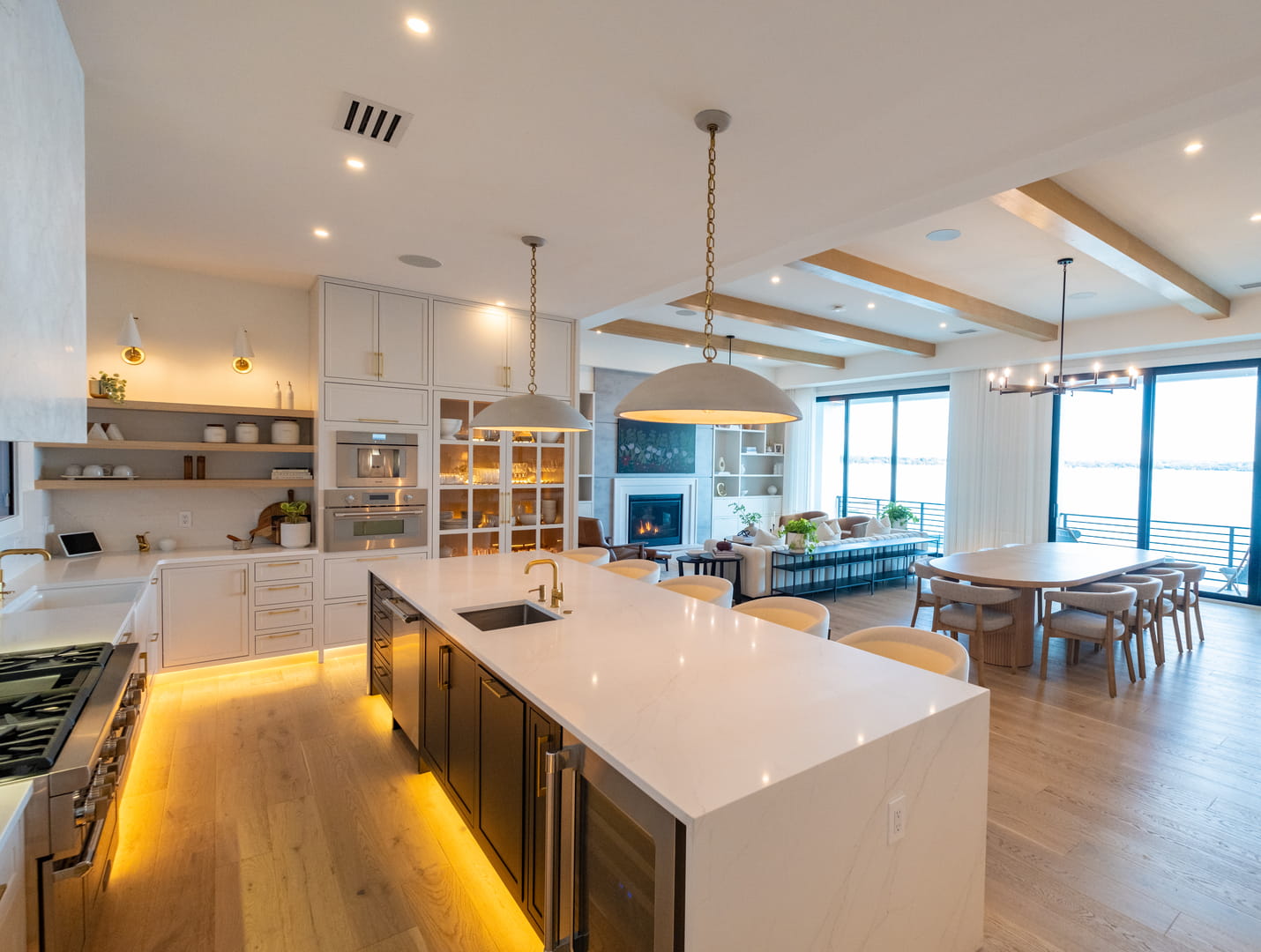 Bold Residence — cozinha e living integrados